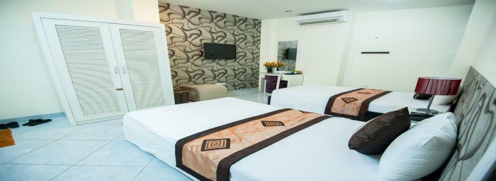 Phu Nhuan Hotel Hanoi Exterior photo